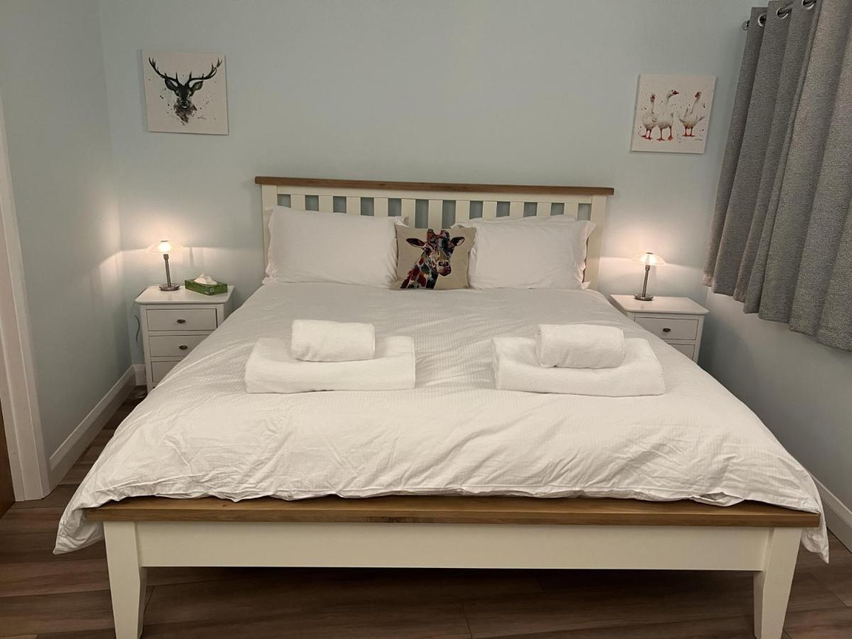 Charming Woodland Lodge 2 Person 1 Bedroom Great Yarmouth Exterior photo